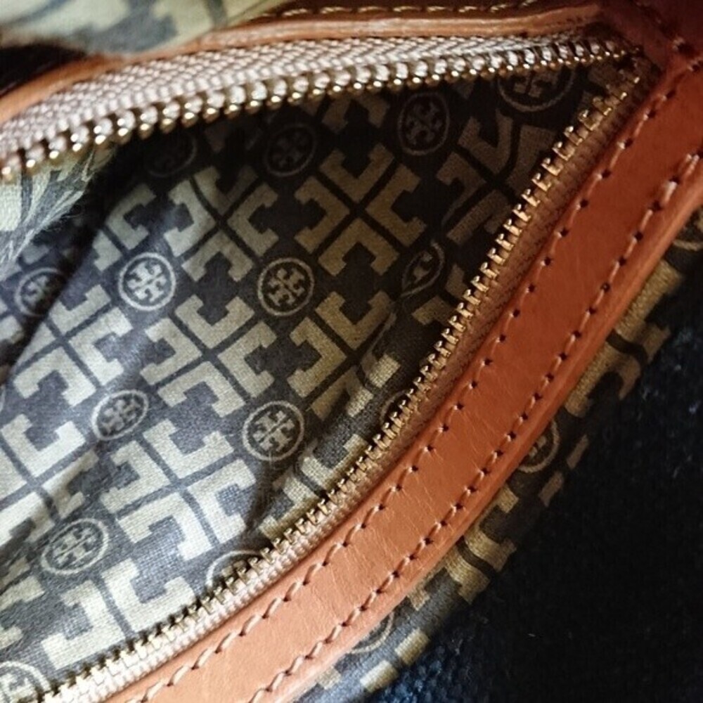 Tory Burch dark blue Canvas with leather Trim Clutch - Picture 7 of 12